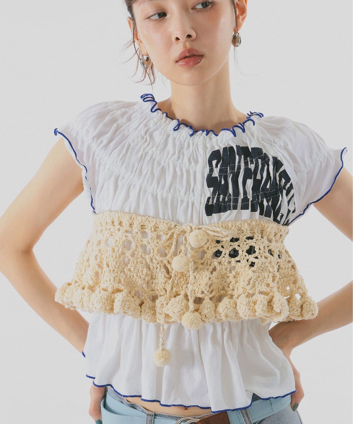 BEAMS COUTURE（ビームス クチュール）フリル ニット（財布・小物