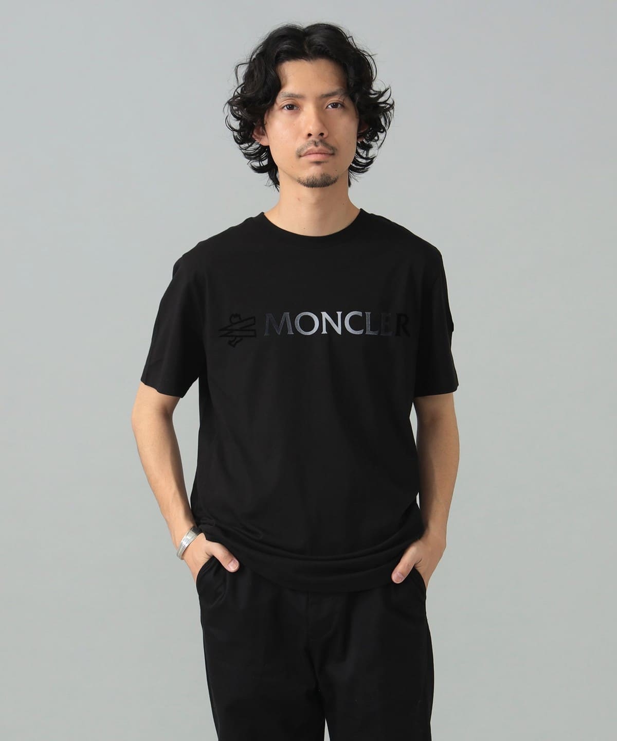 モンクレール☆ワッペン付 ラインアイコンプリント コットン Tシャツ(M ...