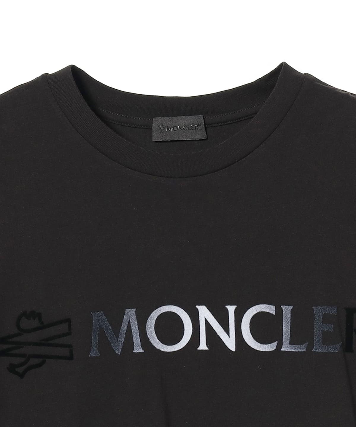 興味のある方は是非MONCLER / グラデーションロゴ クルーネックTシャツ