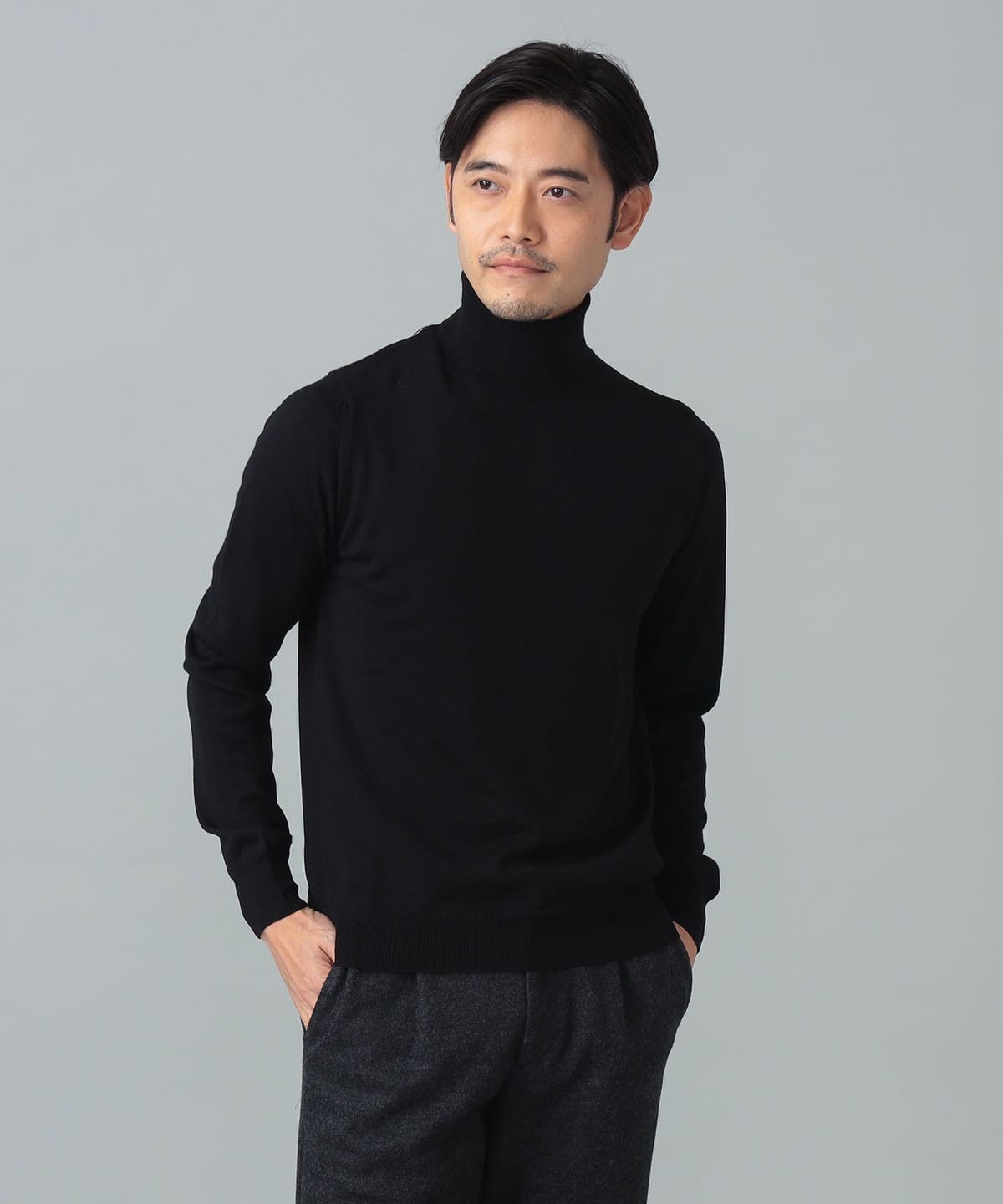 美品　Beams F 黒 タートルネック ニット 48 BEAMS F（ビームスF）【別注】MORGANO / 21ゲージ タートルネック