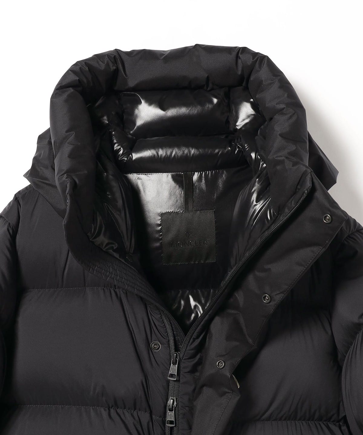 BEAMS F（ビームスF）MONCLER / MADEIRA フーデット ダウンジャケット