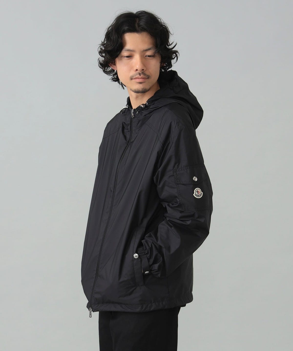 BEAMS F（ビームスF）MONCLER / ETIACHE ナイロン フーデッド ブルゾン