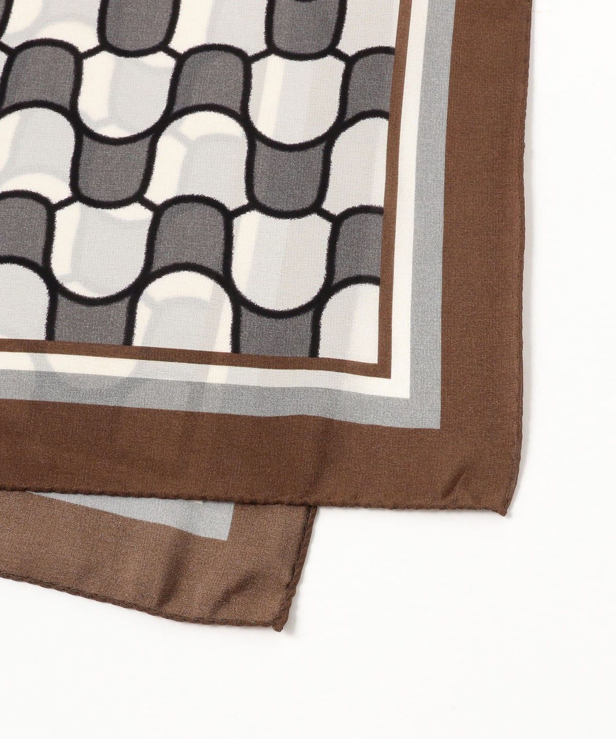 BEAMS F（ビームスF）REGAGLIA / シルク ジオメトリック柄