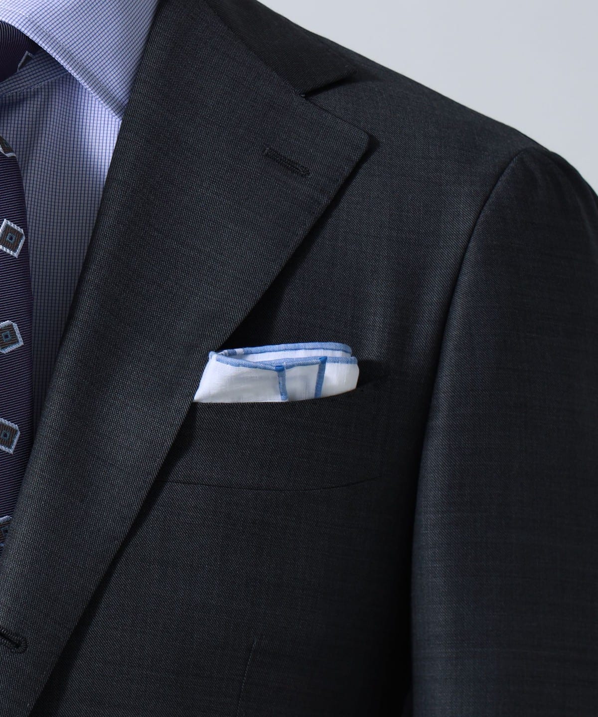 SIMONNOT GODARD シモノゴダール / コットン トリム チーフ スーツ・ネクタイ MEN WHITExBLUE ONE SIZE SIMONNOT GODARD シモノゴダール / コットン トリム チーフ スーツ・ネクタイ MEN WHITExBLUE ONE SIZE
