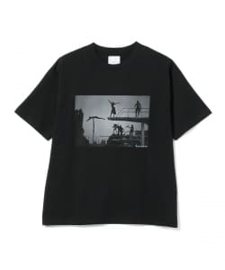 THE INTERNATIONAL ART COLLECTION / 別注 プリントTシャツ High Dive Monaco 1983 photo by Helmut Newton