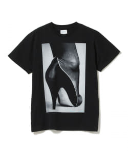 THE INTERNATIONAL IMAGES COLLECTION / プリントTシャツ SHOES photo by Helmut Newton