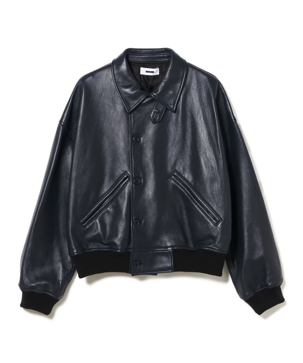 REVERBERATE / Leather Blouson Double-breasted. Features a relaxed fit in the shoulders and body, while maintaining a compact length.