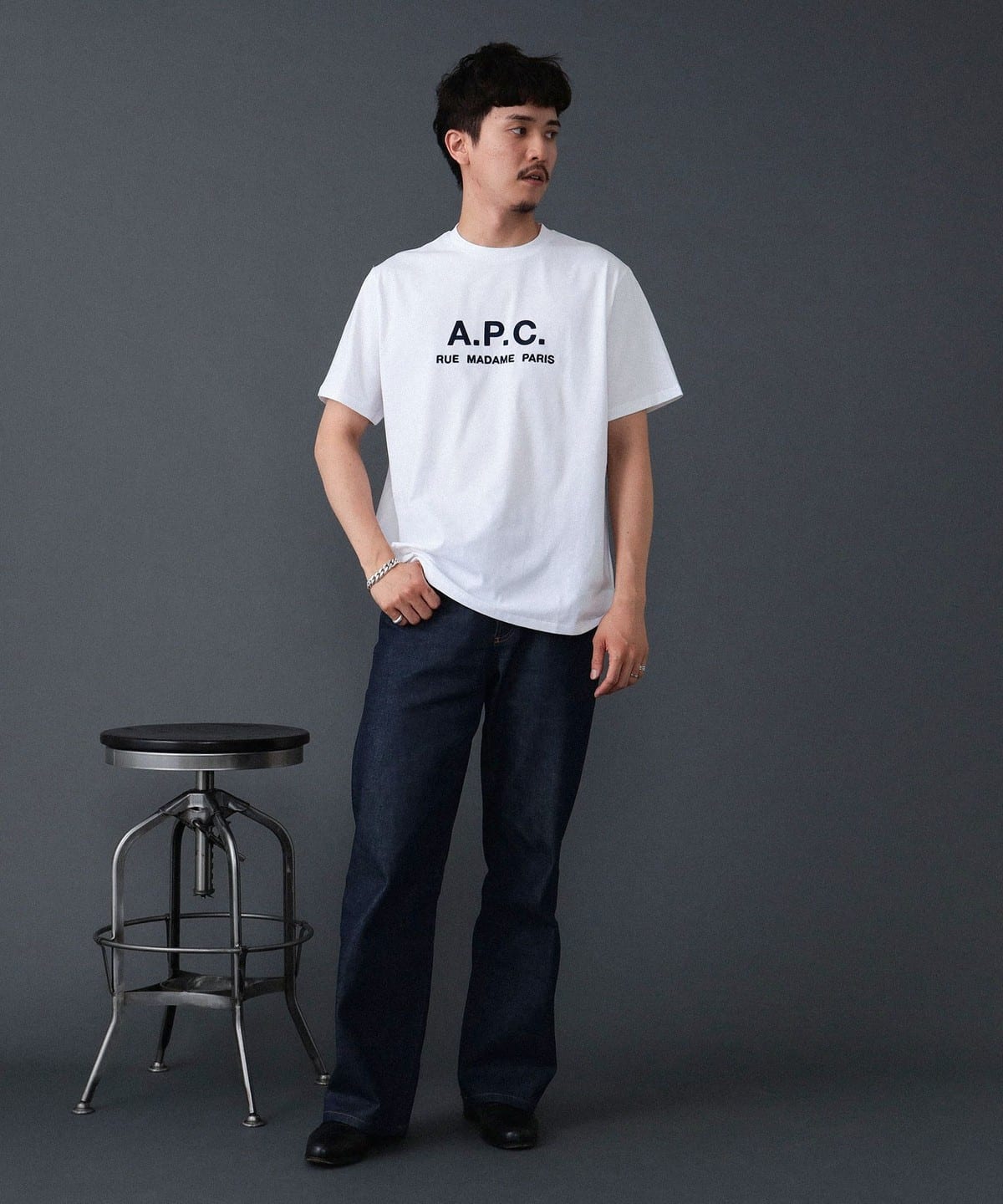 Brilla per il gusto Brilla per il gusto A.P.C. ( ) / RUE Brilla per il gusto Brilla per il gusto A.P.C. ( ) / RUE