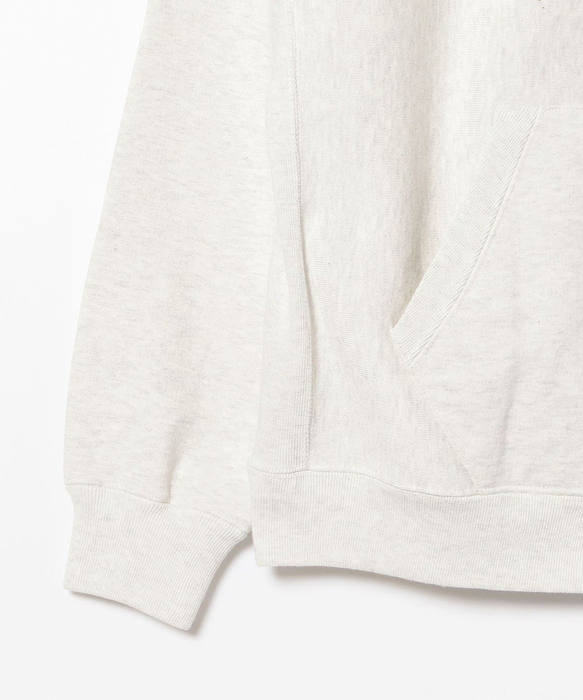 Brilla per il gusto（ブリッラ ペル イル グスト）AUBERGE / ロゴ刺繍