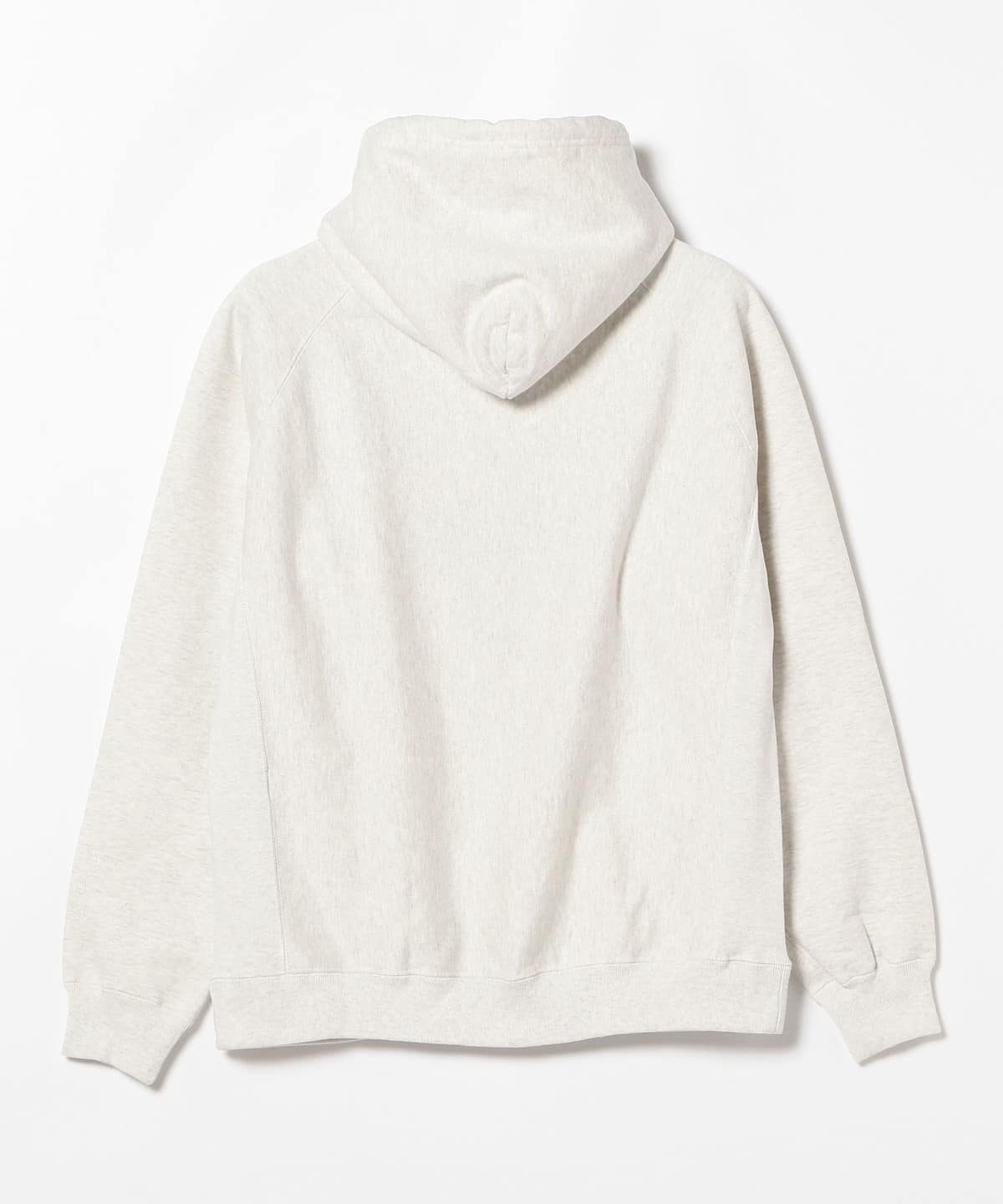 Brilla per il gusto（ブリッラ ペル イル グスト）AUBERGE / ロゴ刺繍