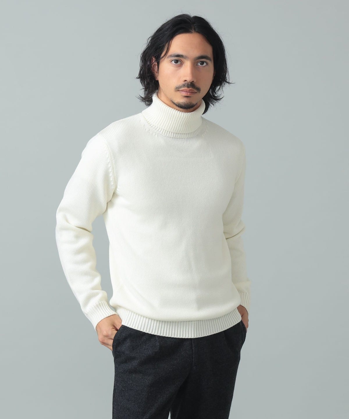 【美品】　2024　ブリッラ　カシミヤ 7ゲージ タートルネックニット　ビームス 美品】 2024 ブリッラ カシミヤ 7ゲージ タートルネックニット ビームス