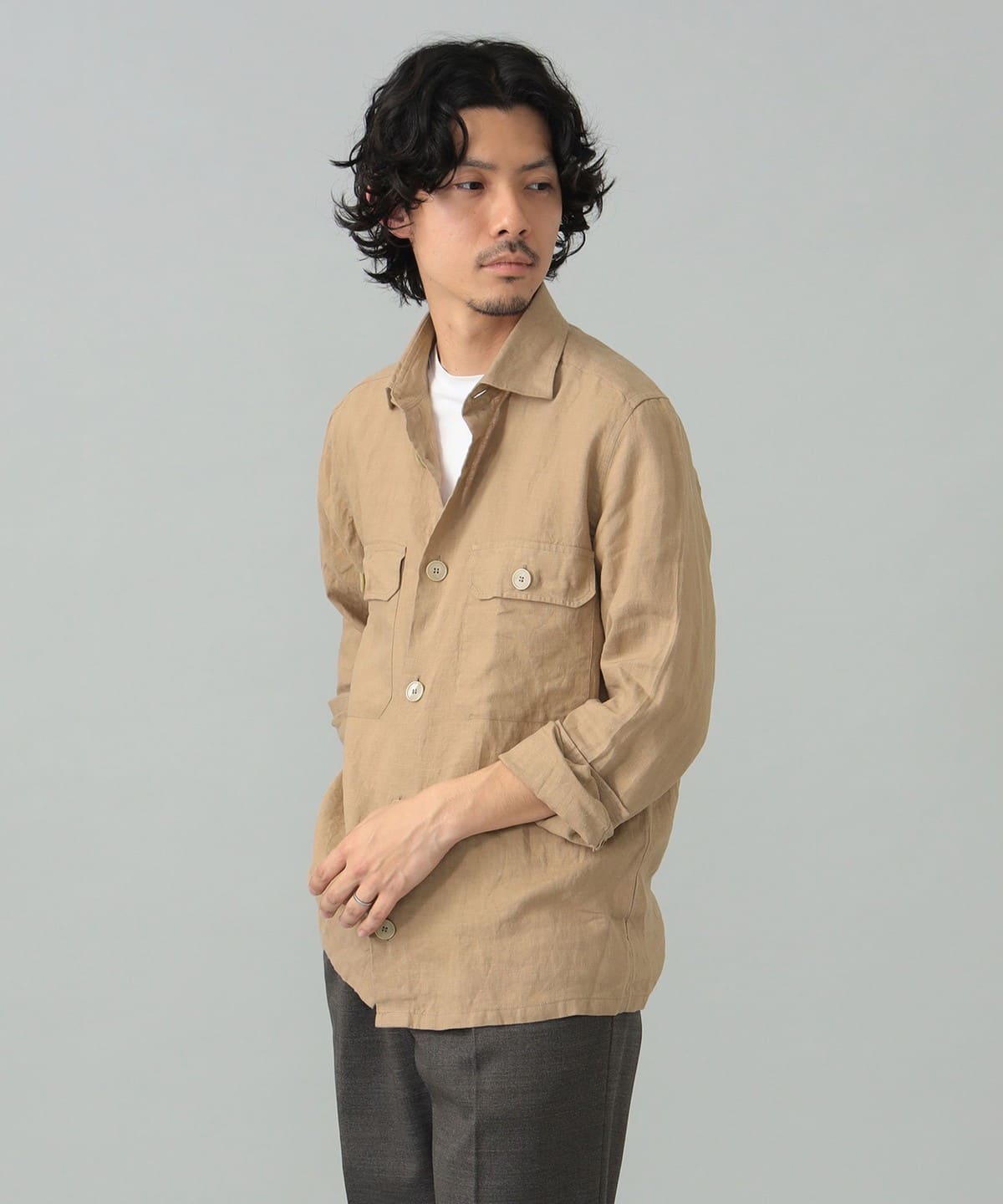 【別注】GUY ROVER ギローバー / 2ポケット リネン シャツブルゾン ブルゾン MEN BROWN/13 39(M) 【別注】GUY ROVER ギローバー / 2ポケット リネン シャツブルゾン ブルゾン MEN BROWN/13 39(M)