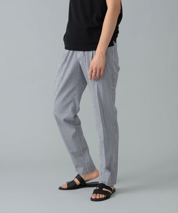 BEAMS シアサッカーパンツ尾錠付 Gramicci（グラミチ）の「GRAMICCI × BEAMS / 別注 シアサッカー