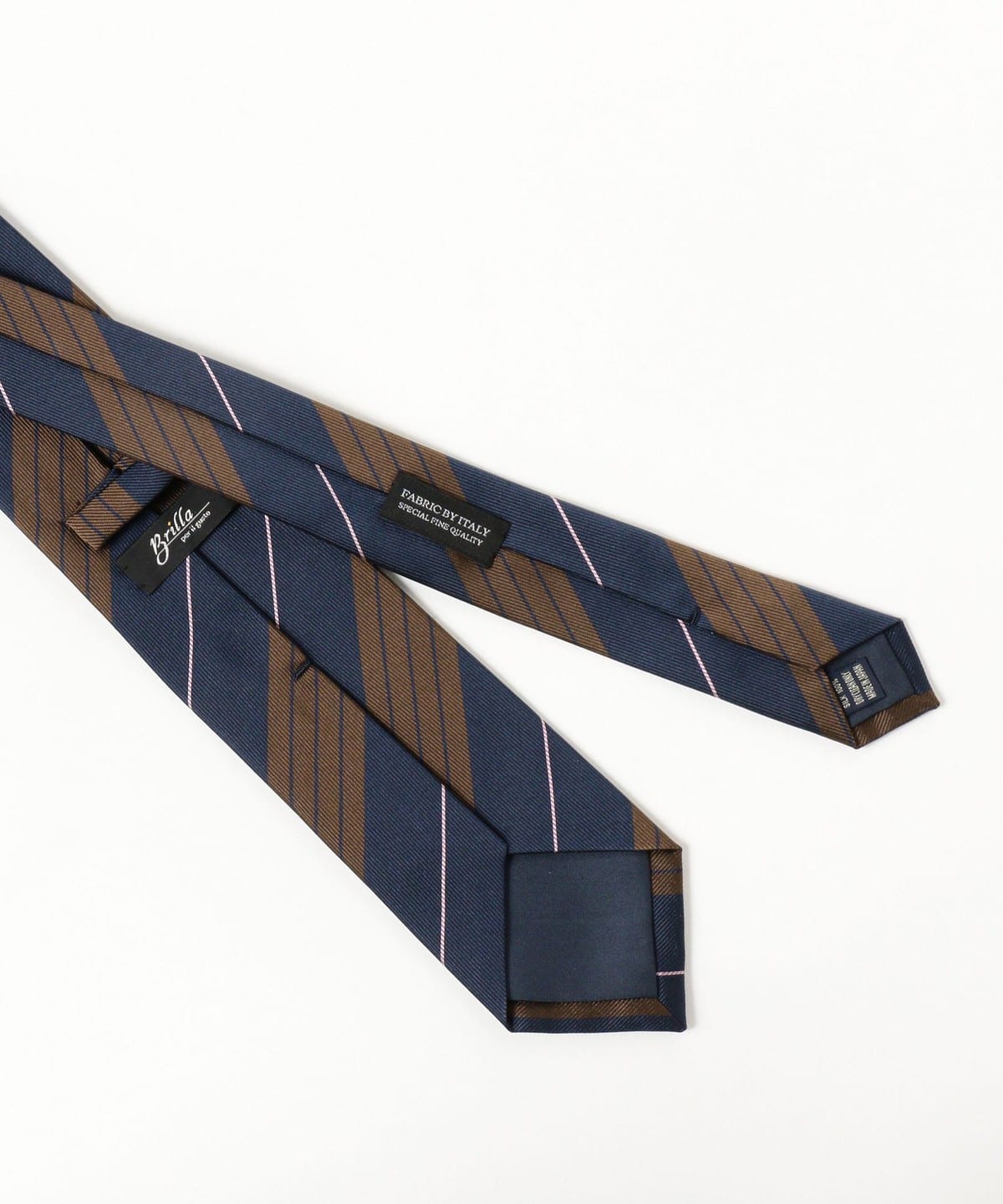 Brilla per il gusto（ブリッラ ペル イル グスト）シルク ストライプ