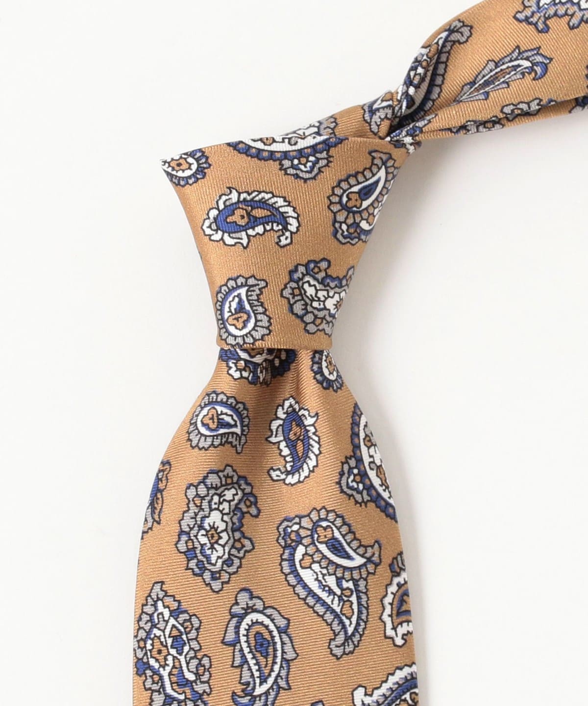 Brilla per il gusto（ブリッラ ペル イル グスト）LUIGI BORRELLI