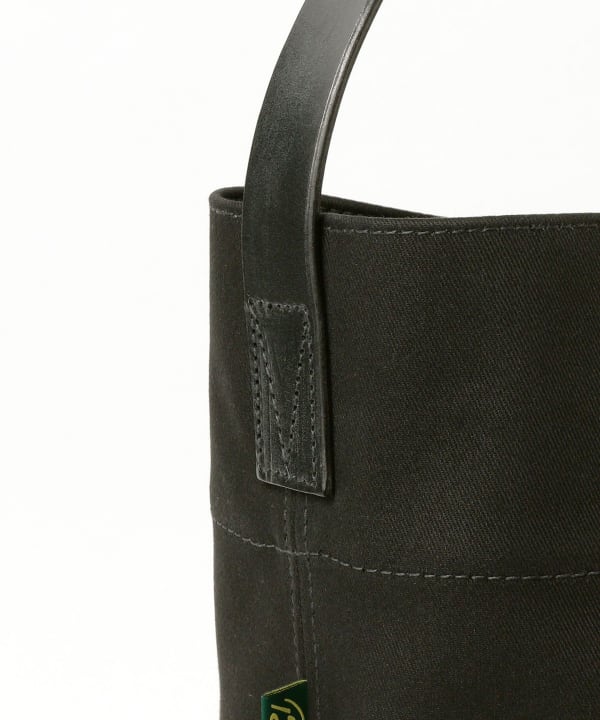 BRADY / LEVEN ショルダーバッグ