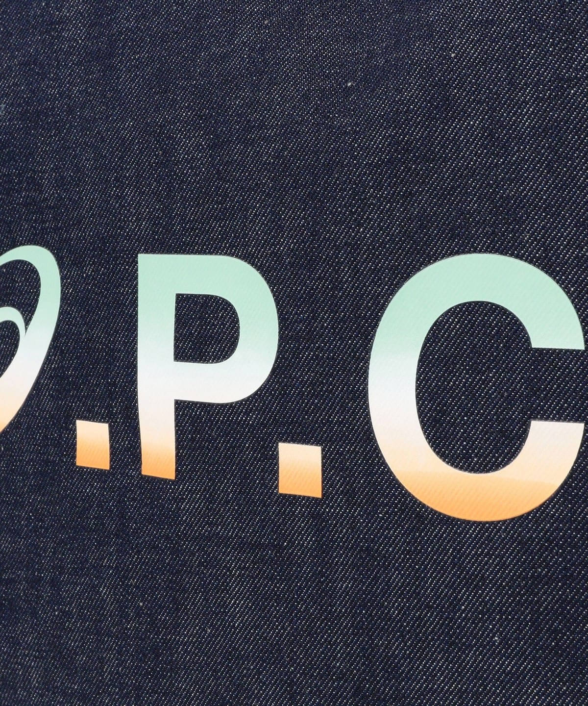 Brilla per il gusto（ブリッラ ペル イル グスト）A.P.C. × ASICS