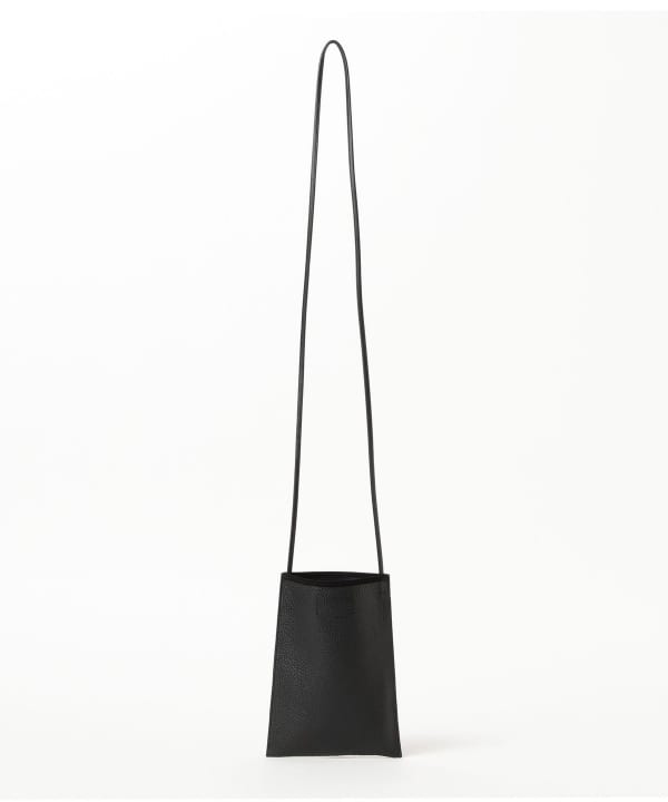 Brilla per il gusto（ブリッラ ペル イル グスト）レザー サコッシュ