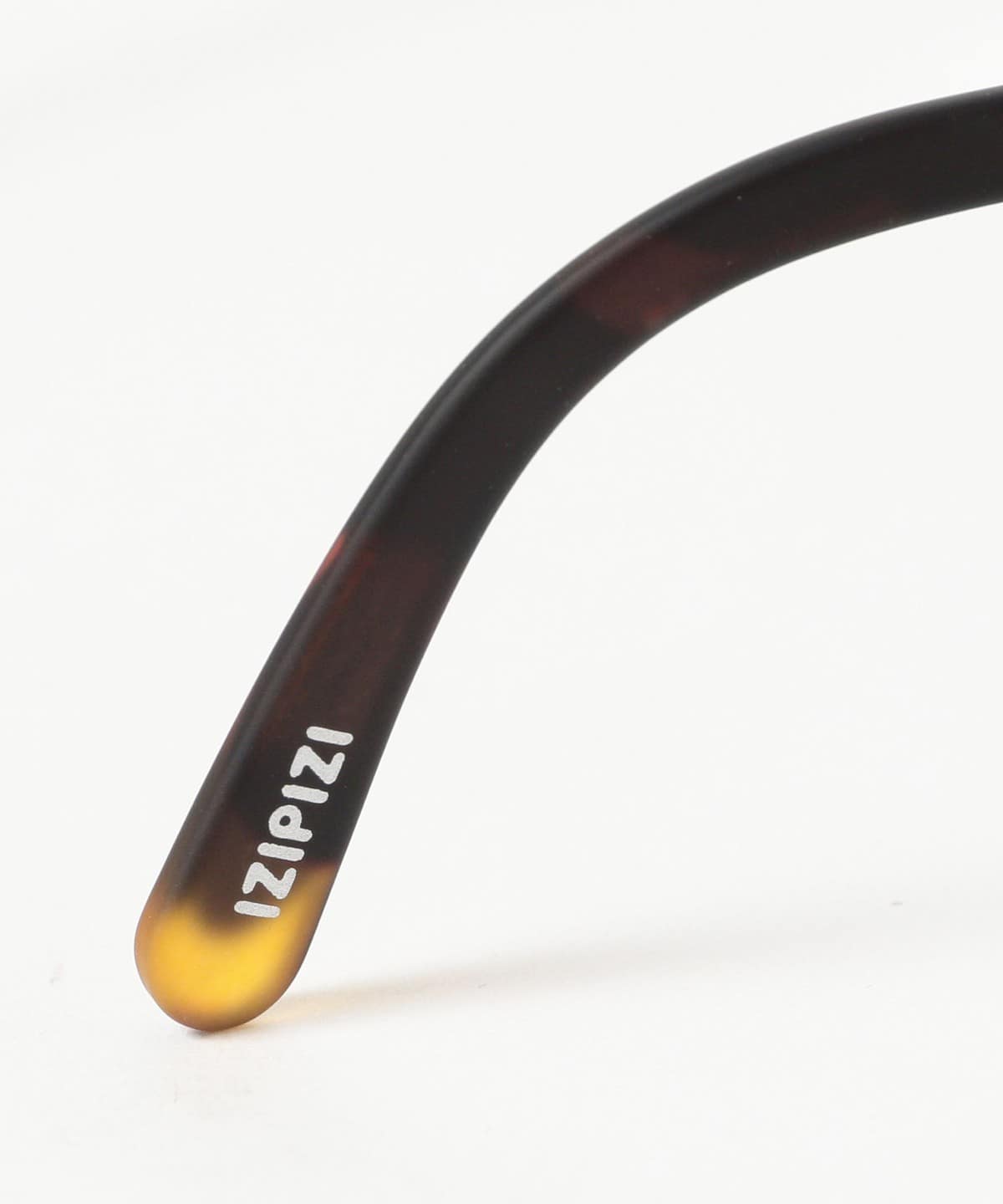 Brilla per il gusto（ブリッラ ペル イル グスト）IZIPIZI / READING