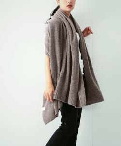 EFFE BEAMS / ブークレニットケープ