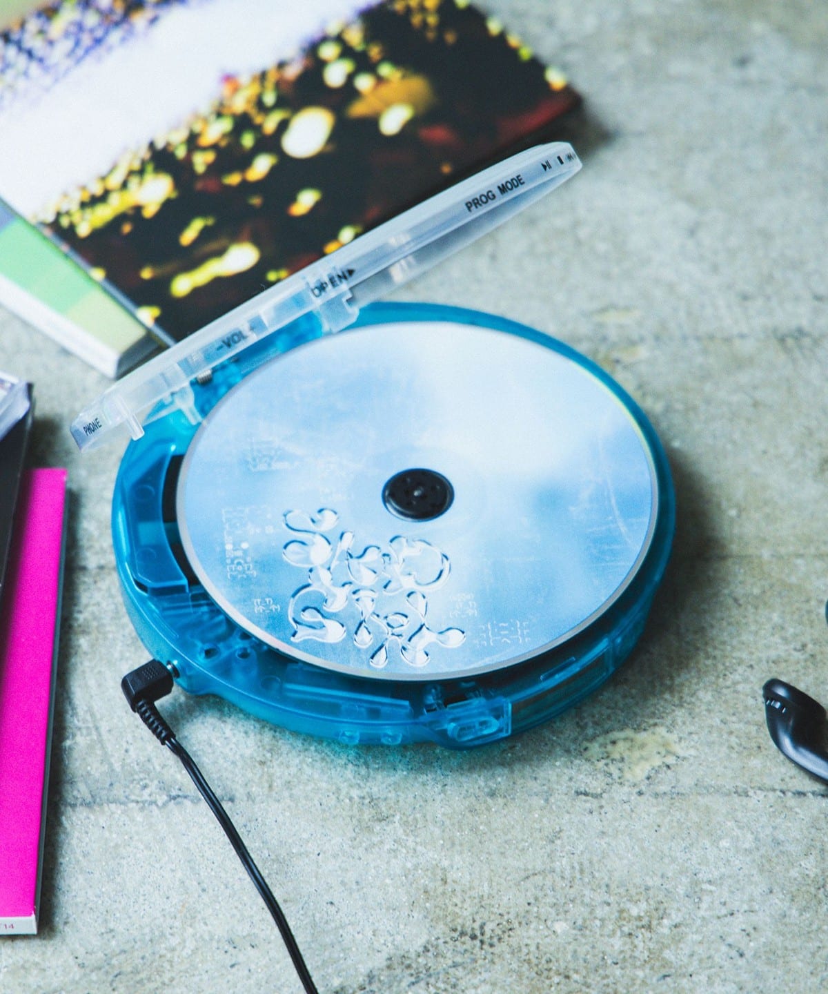 ポータブルプレーヤー BEAMS RECORDS Clear Portable CD Player BEAMS RECORDS（ビームス レコーズ）Clear Portable CD Player