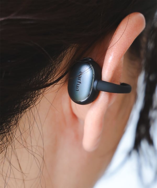 【WEB限定】 EarFun/Clip2商品的色调请参照白色背景商品单独拍摄的图像。