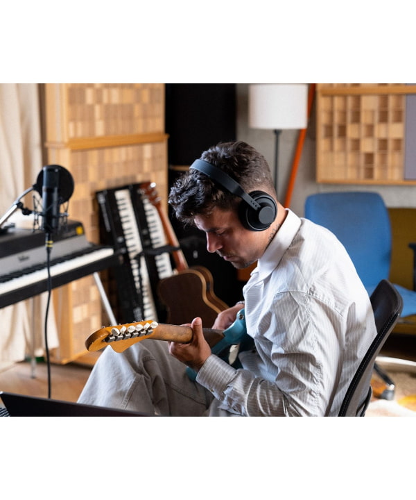 AIAIAI / Studio Wireless