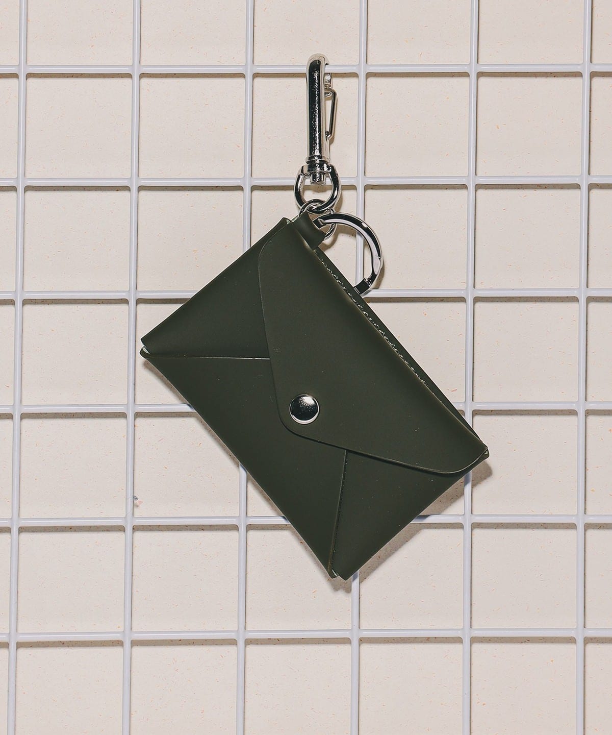 bPr BEAMS（bPrビームス）ラバーレザー カードケース キーホルダー