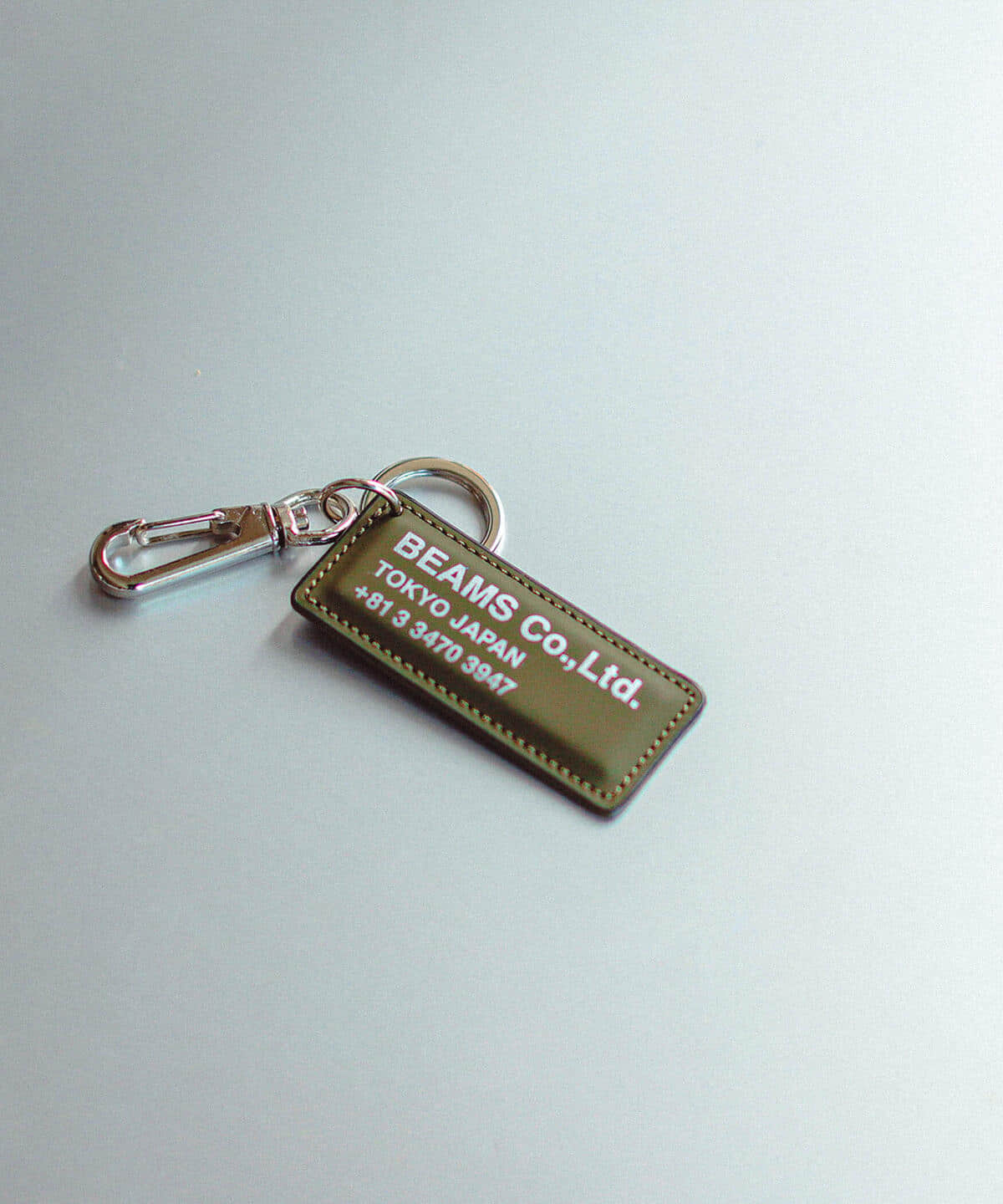 レザー リフレクター TAG キーホルダー 財布・小物 MEN KHAKI ONE SIZE レザー リフレクター TAG キーホルダー 財布・小物 MEN KHAKI ONE SIZE