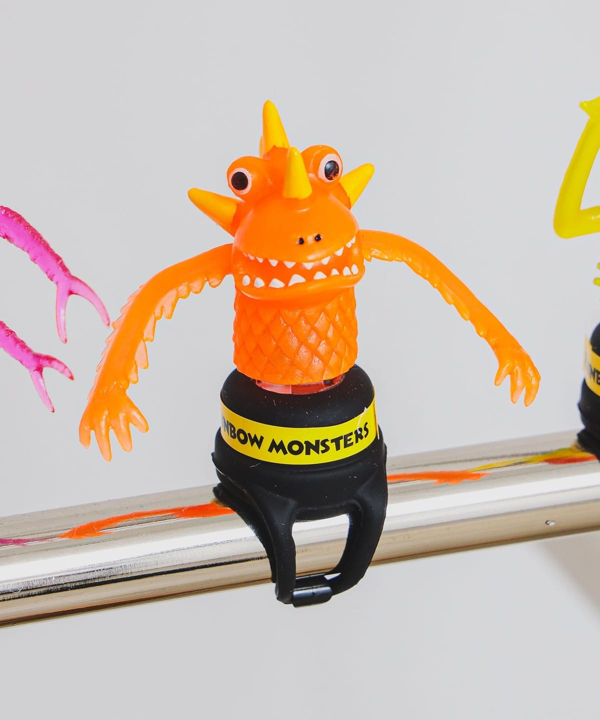 RAINBOW MONSTERS / LED ライト(自転車用) アウトドア・スポーツ MEN Mud Guts ONE SIZE RAINBOW MONSTERS / LED ライト(自転車用) アウトドア・スポーツ MEN Mud Guts ONE SIZE