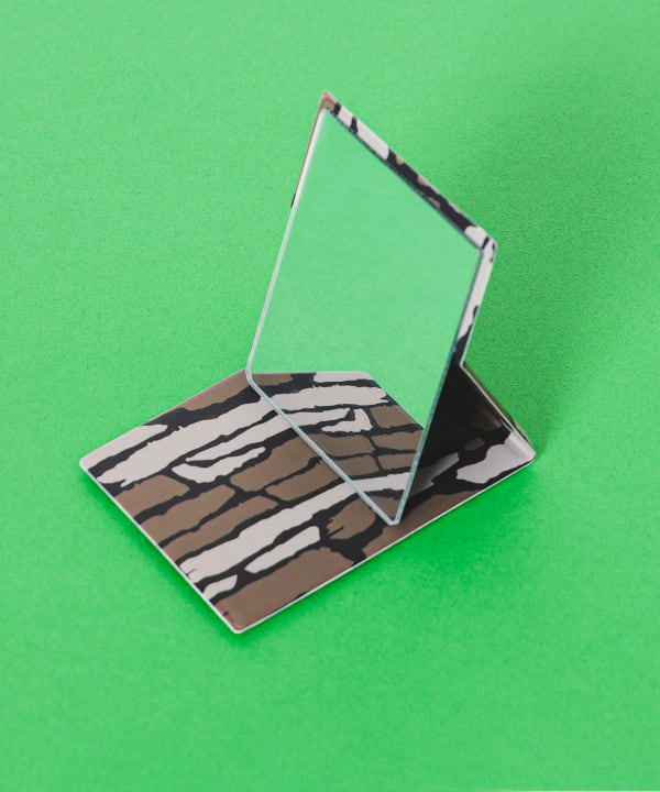 TOKYO CULTUART by BEAMS インテリアミラーとフォト TOKYO CULTUART by BEAMS インテリアミラーとフォト コラボレーション