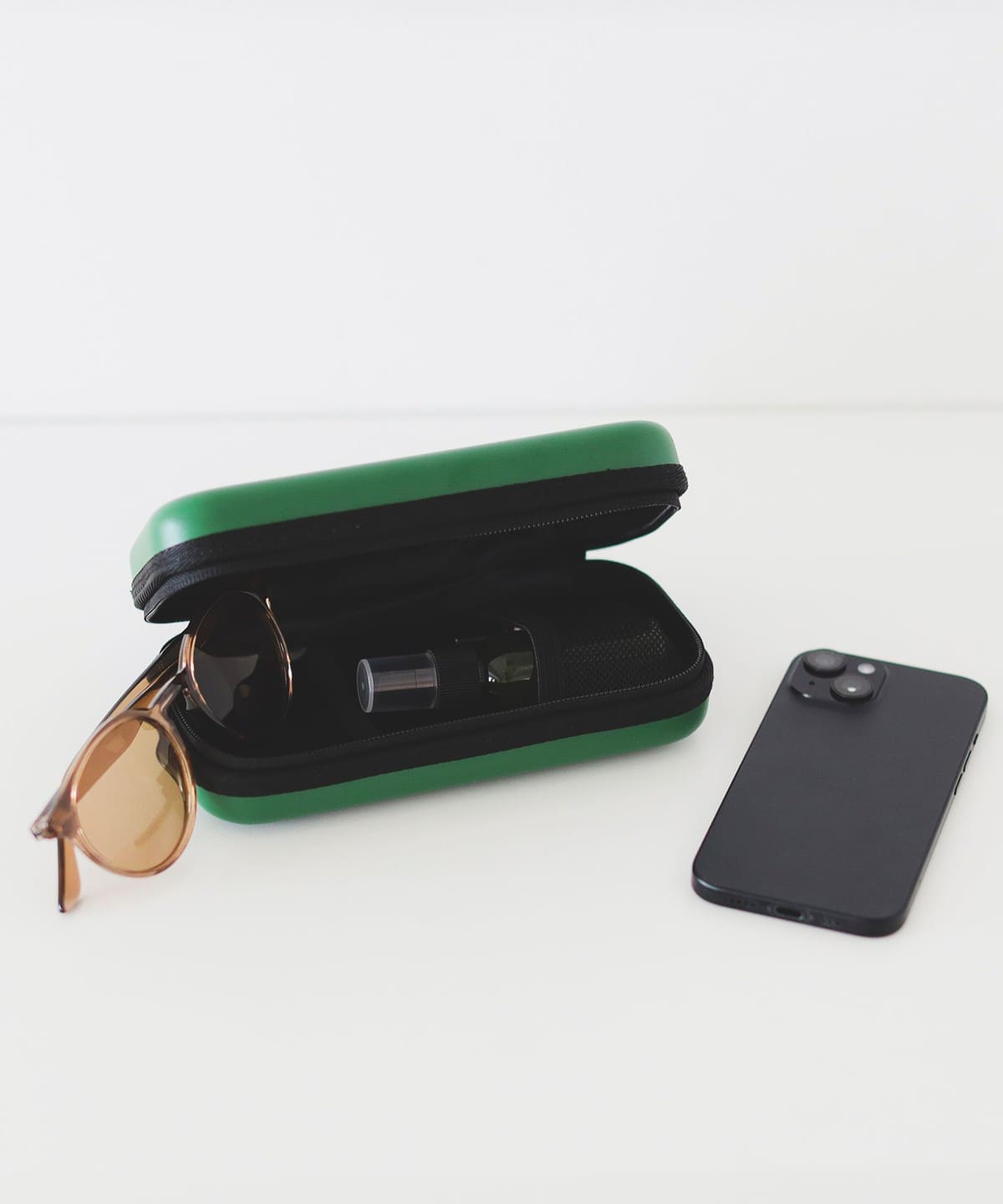 nahe ネーエ / HARD SHELL CASE S 財布・小物 MEN GREEN ONE SIZE nahe ネーエ / HARD SHELL CASE S 財布・小物 MEN GREEN ONE SIZE