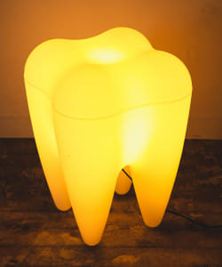PROPAGANDA / TOOTH LAMP