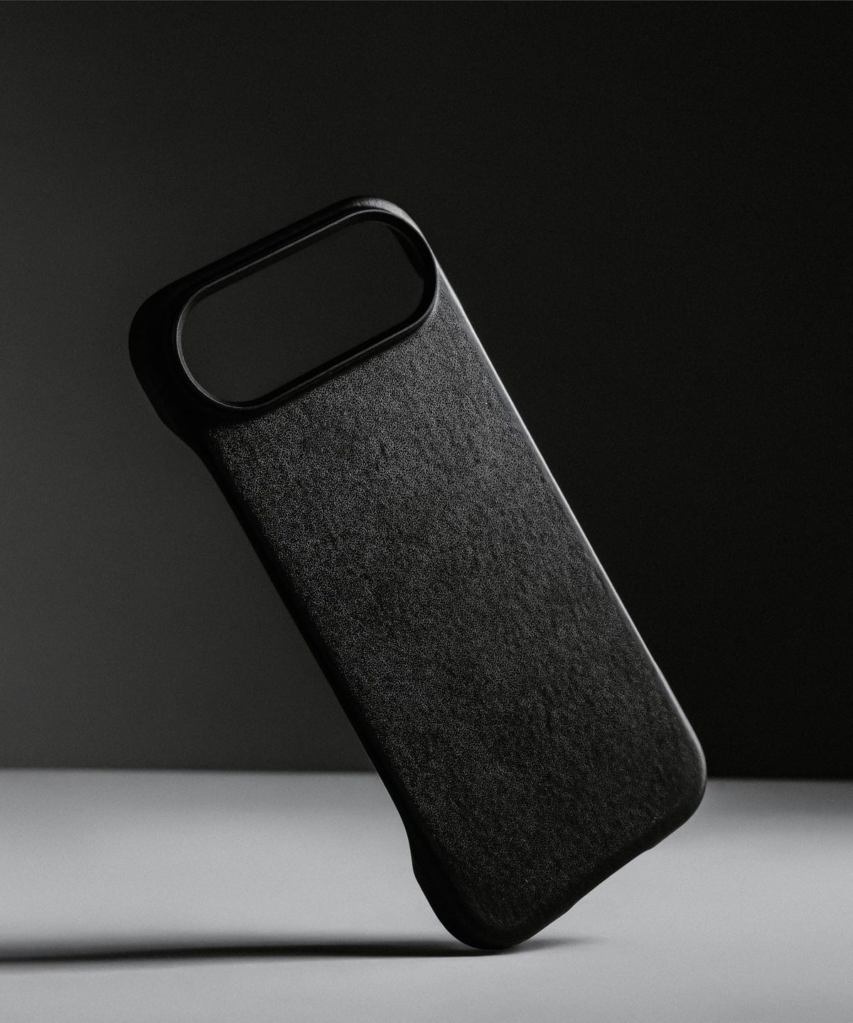 NOMAD ノマド / Traditional Leather Case iPhone Air ケース 雑貨・ホビー MEN BLACK ONE SIZE