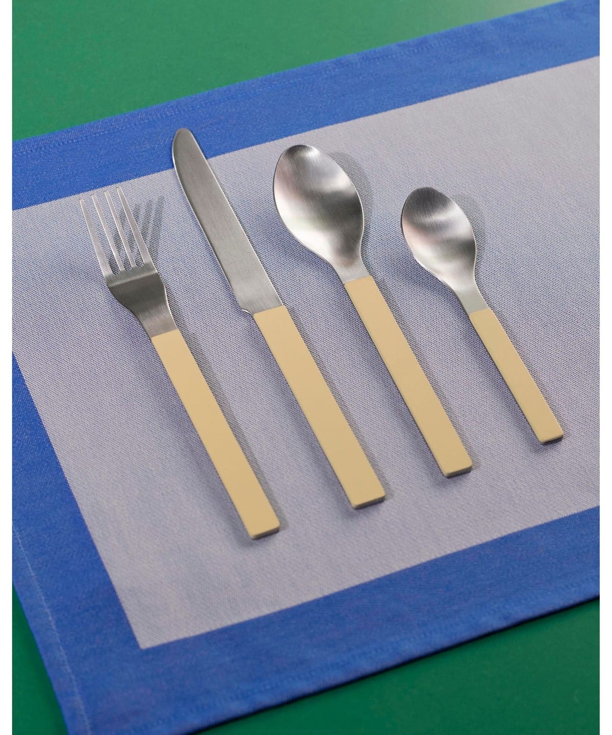 HAY / MVS CUTLERY SET OF 4 食器・キッチン・食品 MEN YELLOW ONE SIZE HAY / MVS CUTLERY SET OF 4 食器・キッチン・食品 MEN YELLOW ONE SIZE