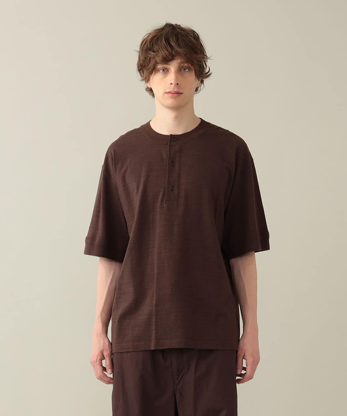 Donald Henley Tee Tシャツ・カットソー MEN BROWN XL Donald Henley Tee Tシャツ・カットソー MEN BROWN XL