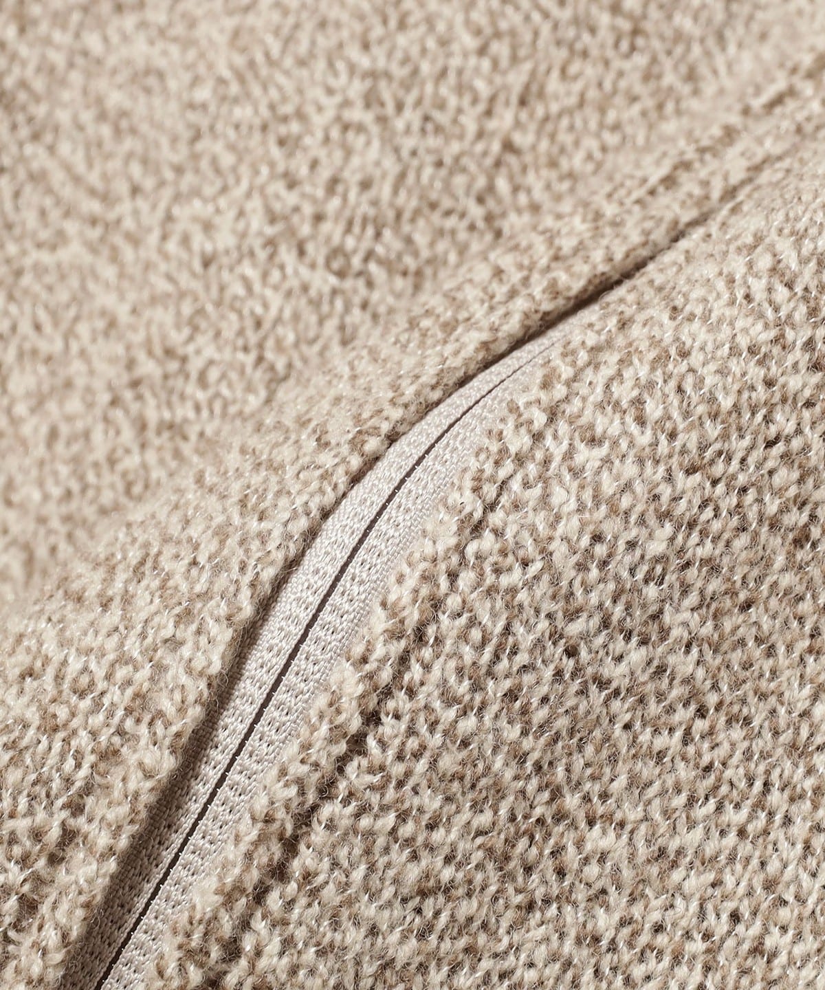 36150139156_D_7.jpg