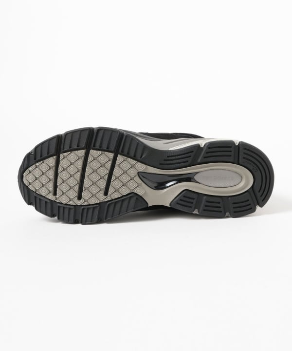 New Balance / Made in USA 990v4 Core