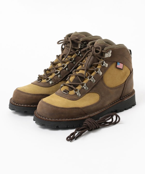 別注】Pilgrim Surf+Supply DANNER LIGHT\u2028」素材本革 - ブーツ