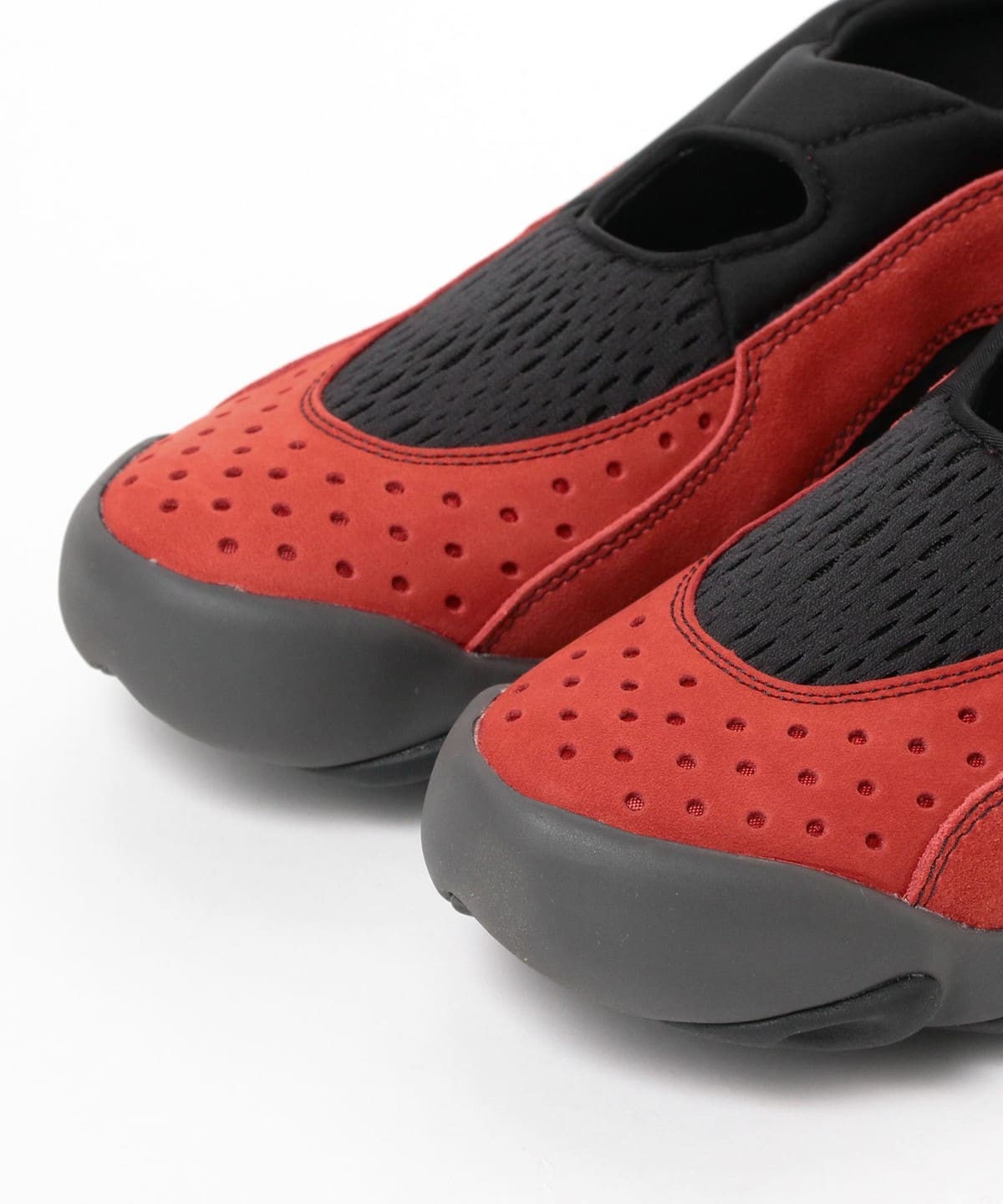 Pilgrim Surf+Supply（ピルグリム サーフ+サプライ）OAKLEY