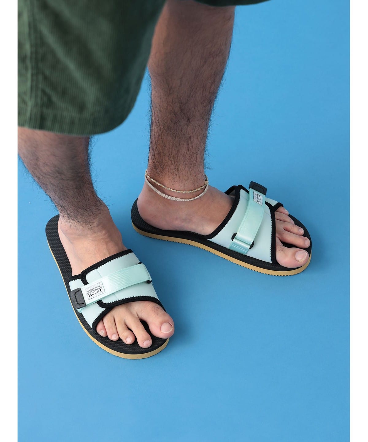 PADRI Slides — White x Gray – La Garçonne