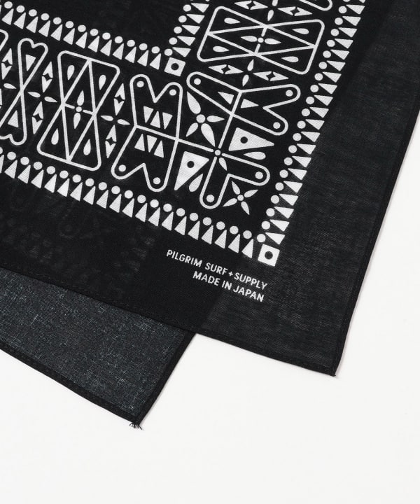 Pennant Cross Bandana