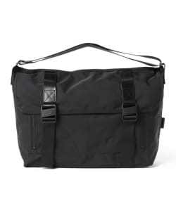 AMIACALVA / Gabardine Messenger Bag L