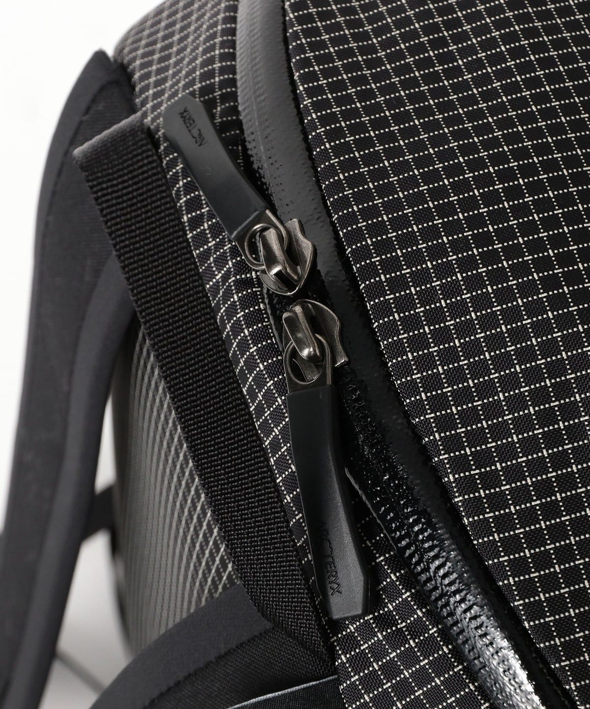 Pilgrim Surf+Supply（ピルグリム サーフ+サプライ）ARC'TERYX