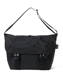 KARRI AMIACALVA / MESSENGER BAG（M）