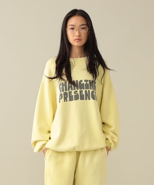 【+10%ポイントUP】【EXCLUSIVE】REMI RELIEF / PRINT CREW SWEAT Model：H173cm Size：