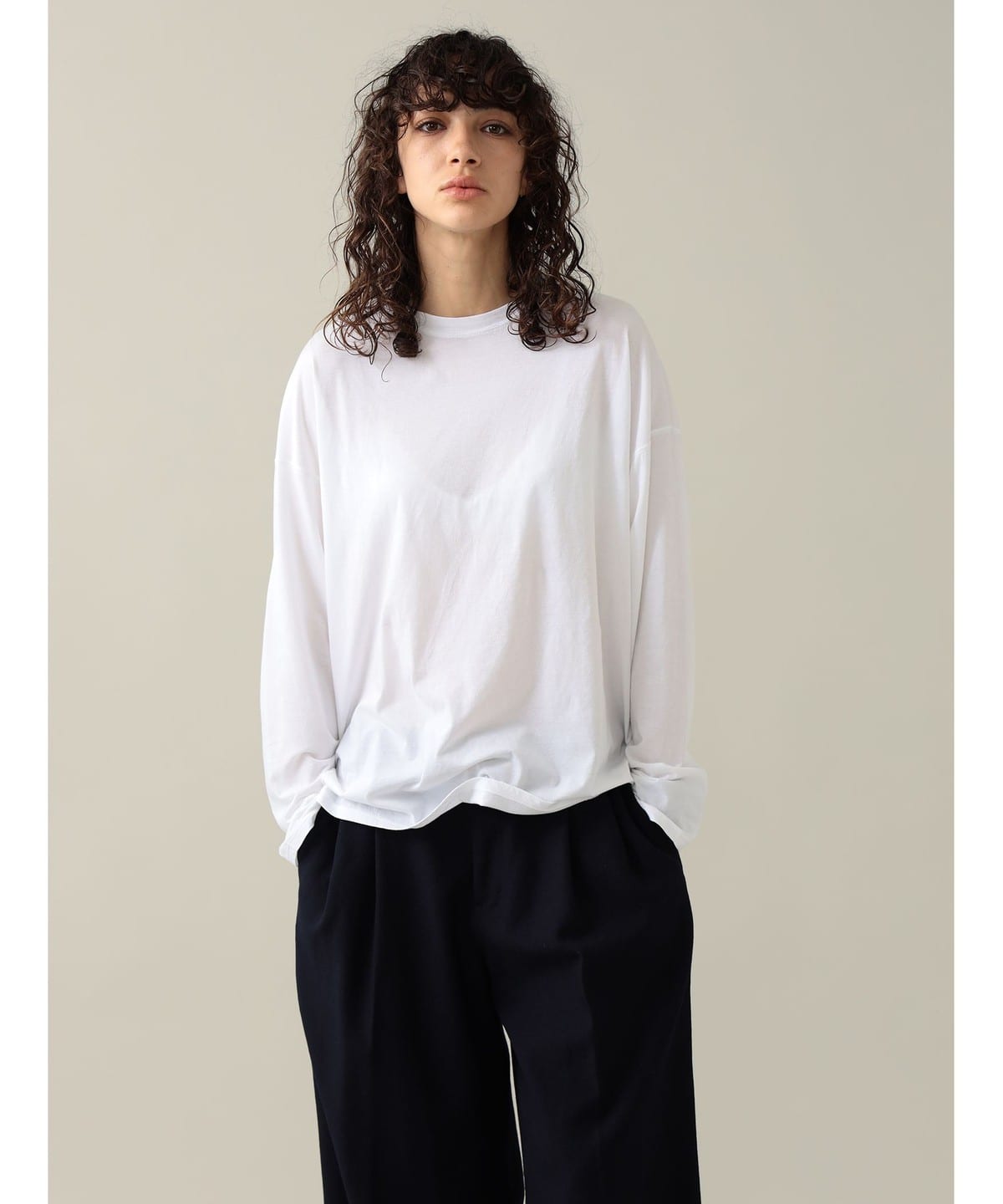 Gigi Oversize Long Sleeve Tee Tシャツ・カットソー WOMEN WHITE 1 Gigi Oversize Long Sleeve Tee Tシャツ・カットソー WOMEN WHITE 1