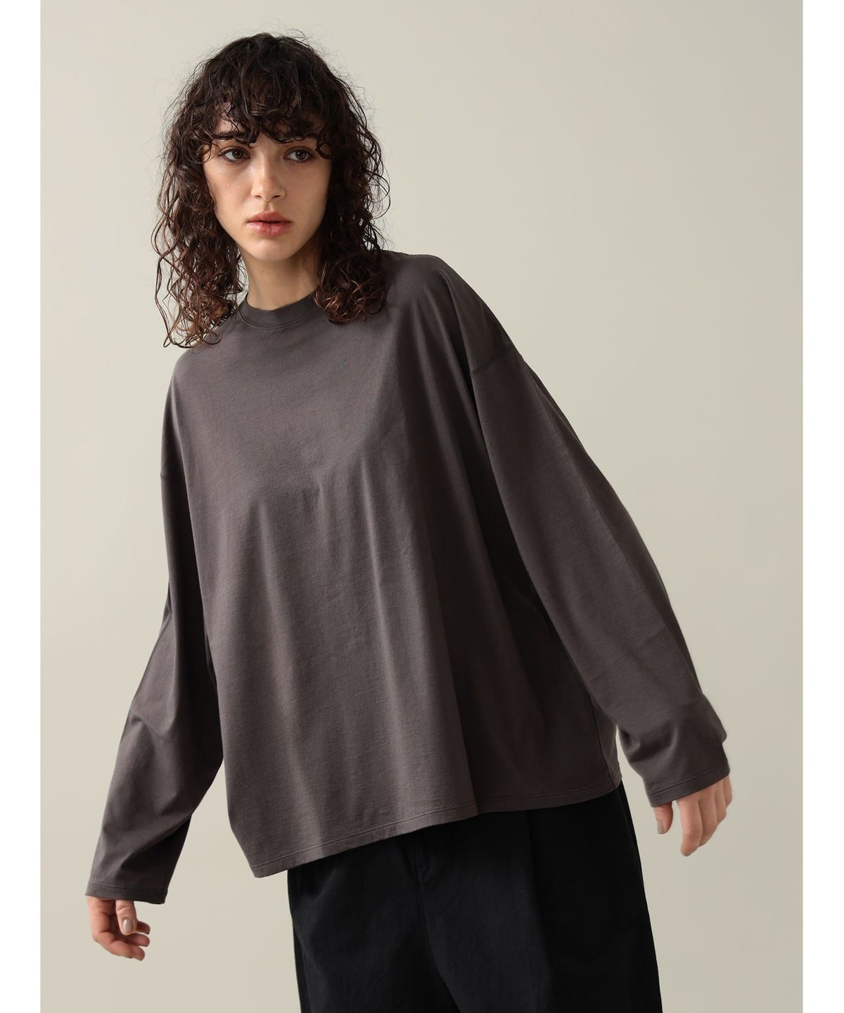 Gigi Oversize Long Sleeve Tee Tシャツ・カットソー WOMEN EBONY 0 Gigi Oversize Long Sleeve Tee Tシャツ・カットソー WOMEN EBONY 0