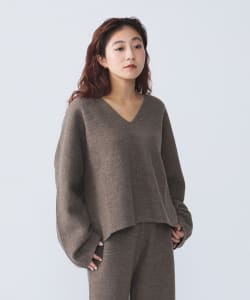 LAUREN MANOOGIAN / V Neck Knit