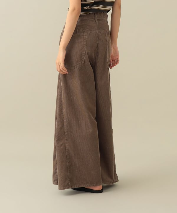 【EXCLUSIVE】Uhr / Wide Corduroy Pants Model：H173cm Size：38